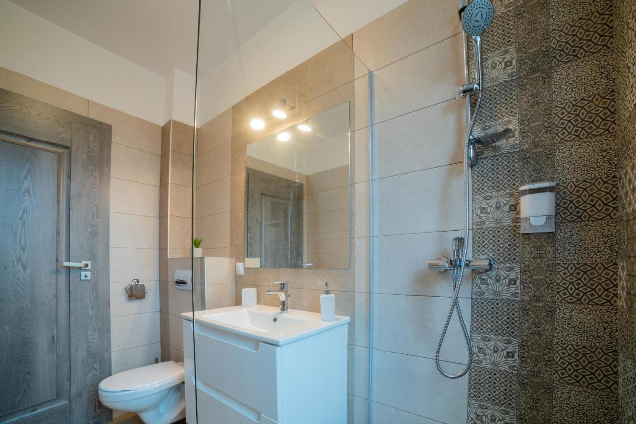 Nuuc Aparthotel كلوج-نابوكا المظهر الخارجي الصورة